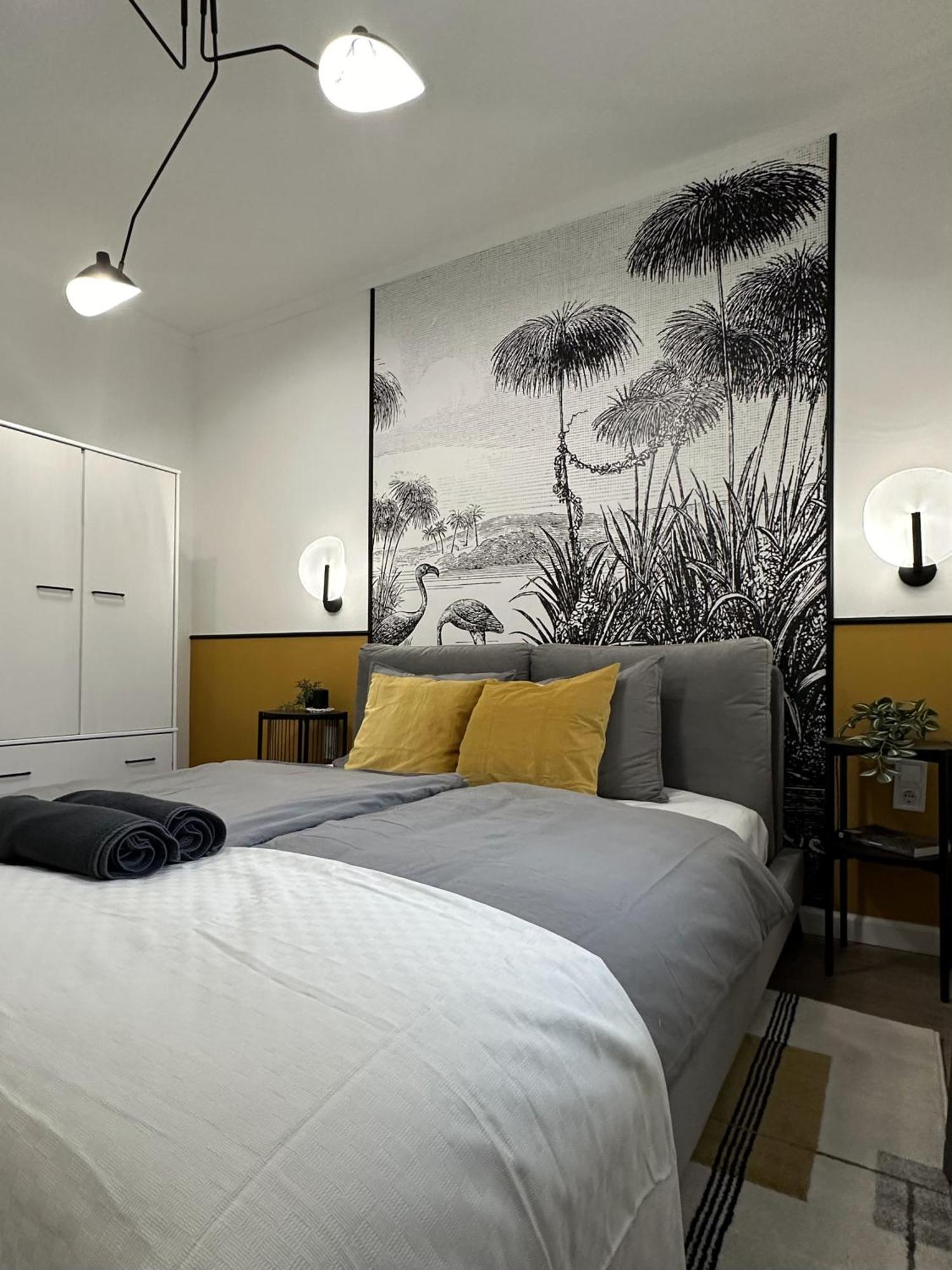 D26 Luxury Suites Budapest Bagian luar foto